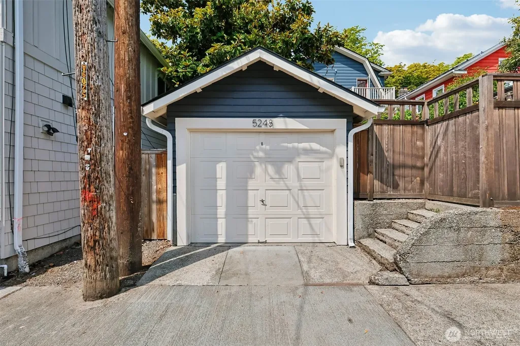 5248 17th Avenue NE Seattle WA 98105