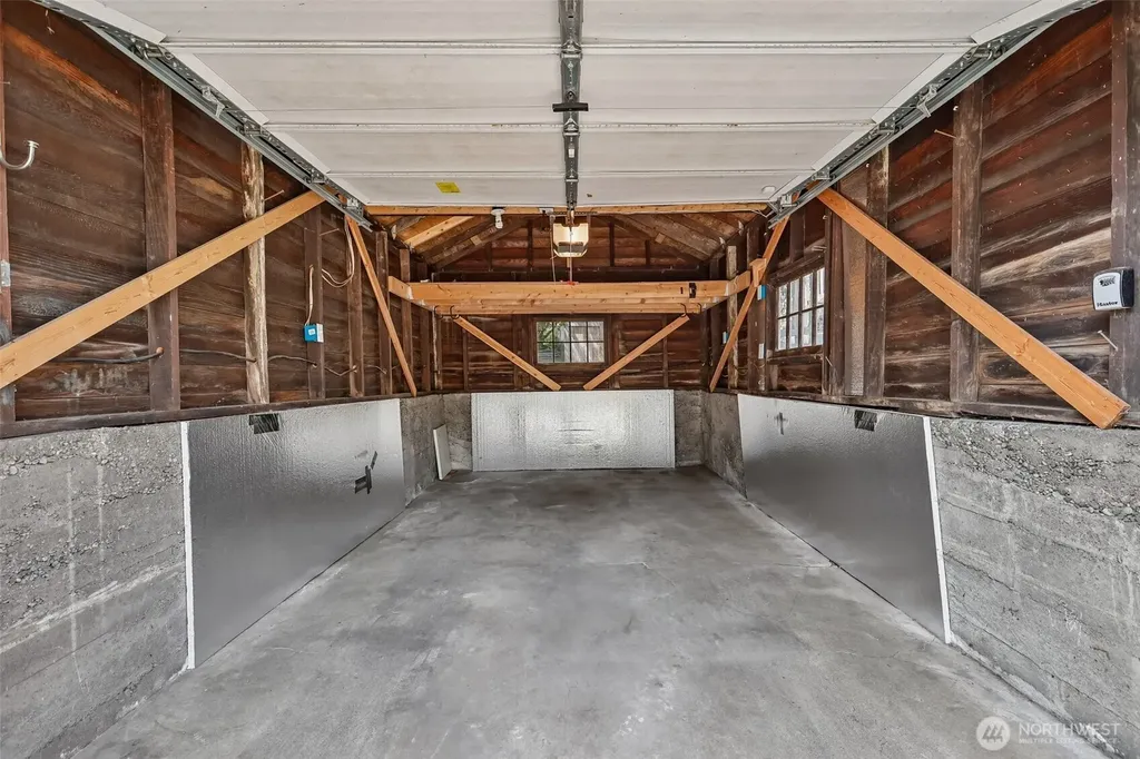 5248 17th Avenue NE Seattle WA 98105