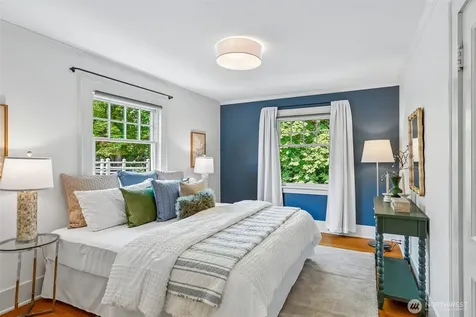 5248 17th Avenue NE Seattle WA 98105