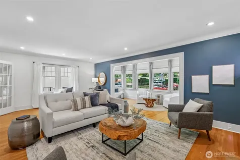 5248 17th Avenue NE Seattle WA 98105