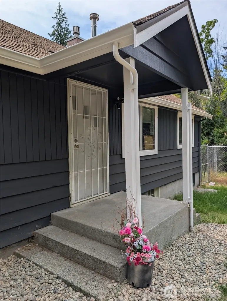 9291 W Belfair Valley Road Bremerton WA 98312