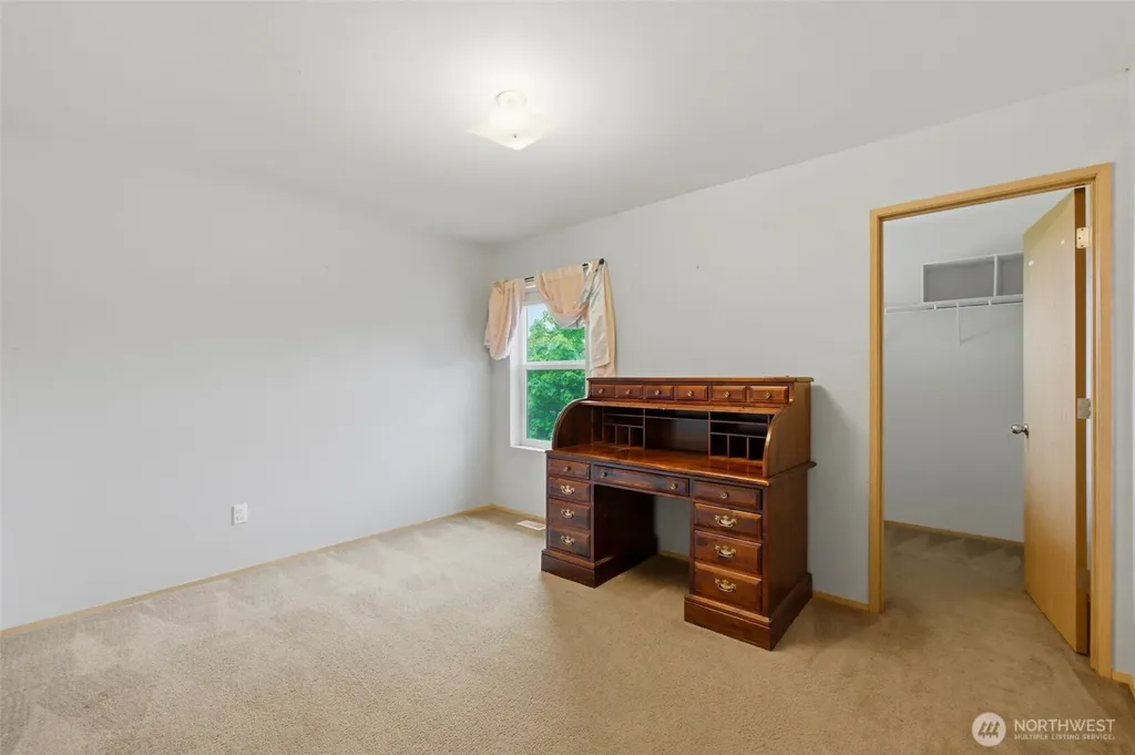 21284 Brevik Place NW Poulsbo WA 98370