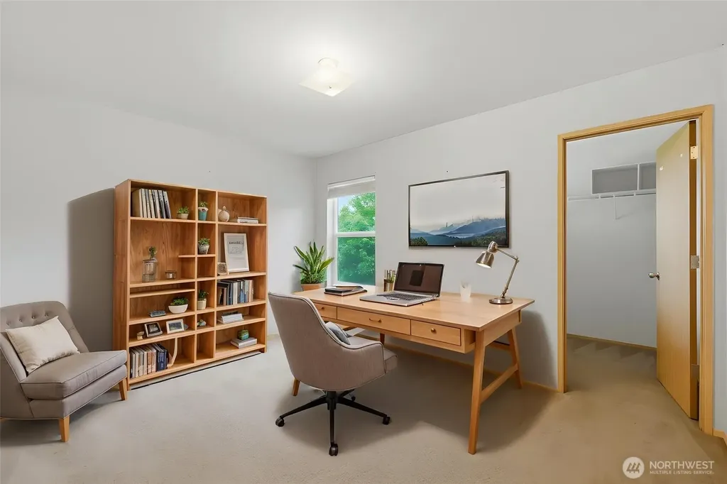 21284 Brevik Place NW Poulsbo WA 98370