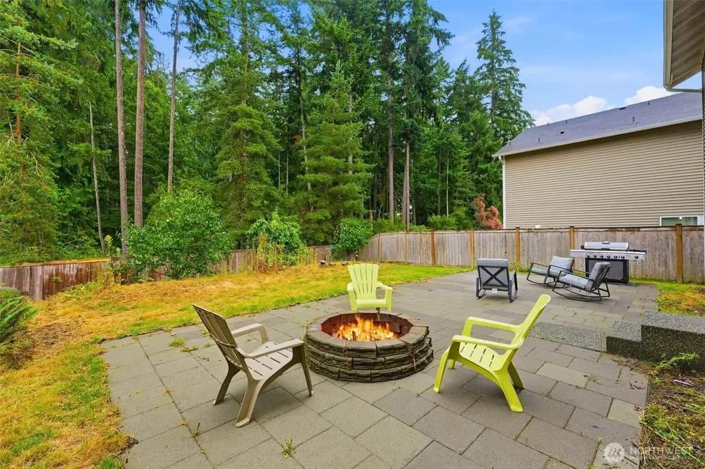 21284 Brevik Place NW Poulsbo WA 98370