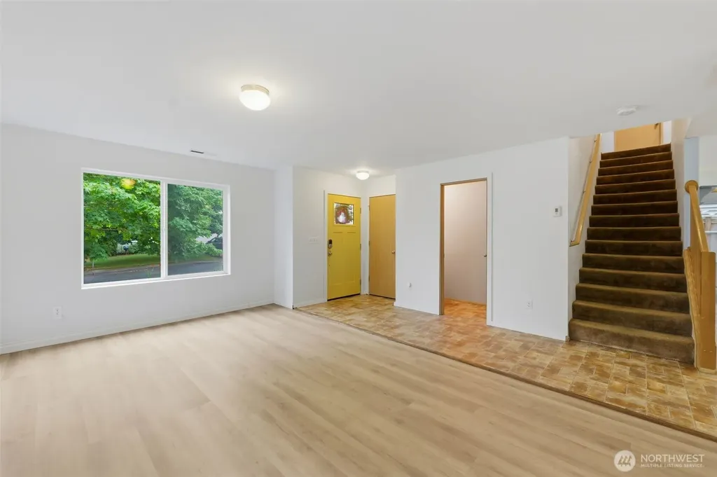21284 Brevik Place NW Poulsbo WA 98370