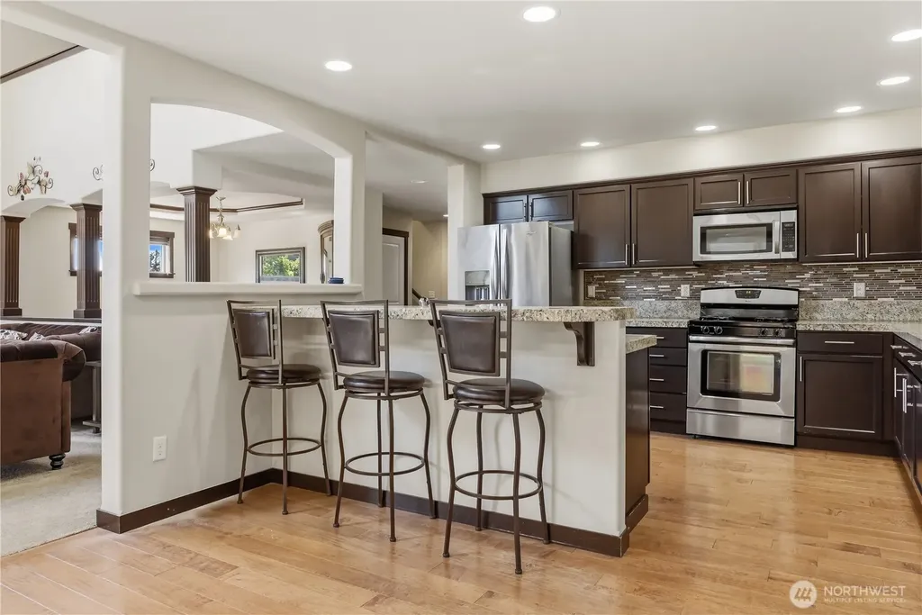 301 Barry Loop Mount Vernon WA 98274