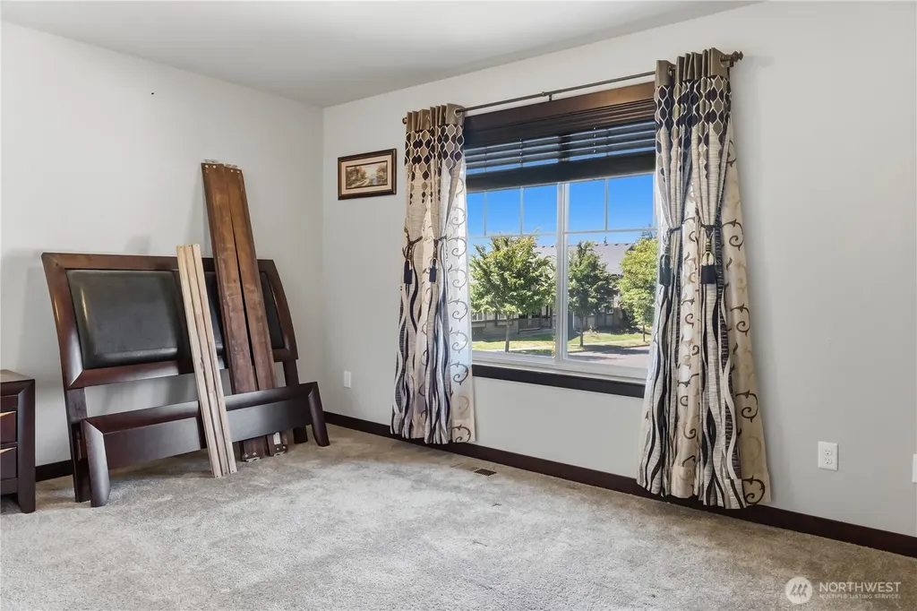 301 Barry Loop Mount Vernon WA 98274
