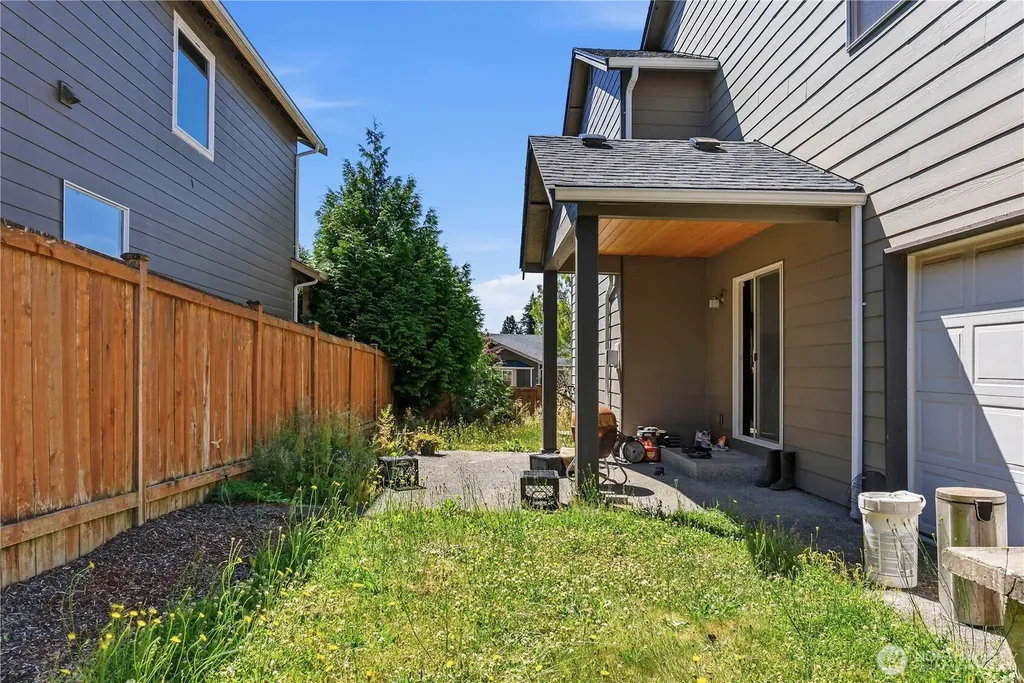 301 Barry Loop Mount Vernon WA 98274