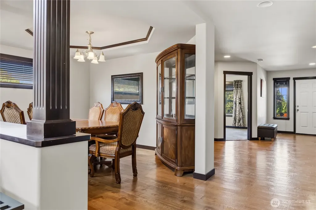301 Barry Loop Mount Vernon WA 98274