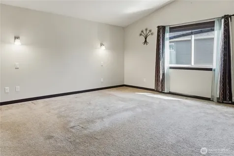 301 Barry Loop Mount Vernon WA 98274