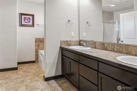 301 Barry Loop Mount Vernon WA 98274
