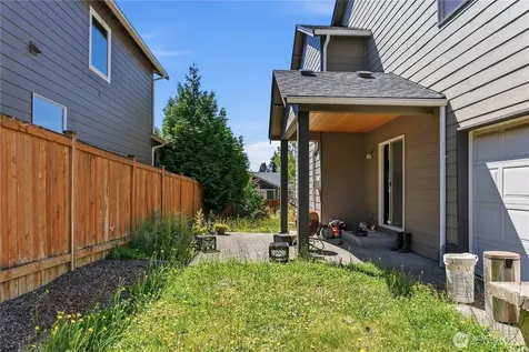 301 Barry Loop Mount Vernon WA 98274