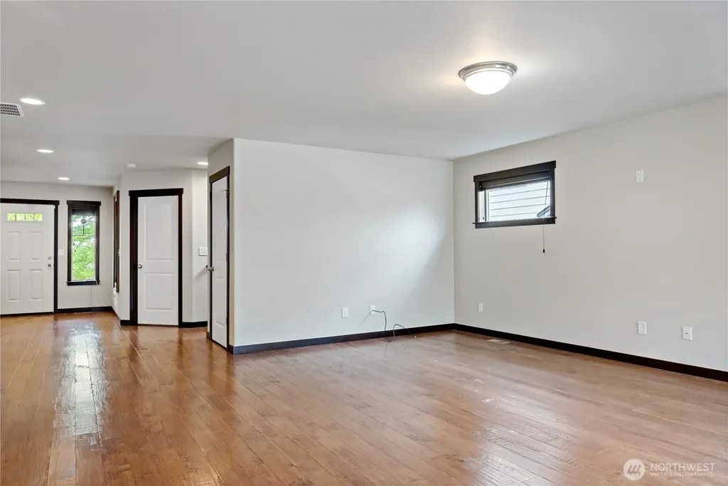 310 Leann Street Mount Vernon WA 98274
