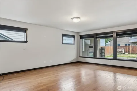 310 Leann Street Mount Vernon WA 98274