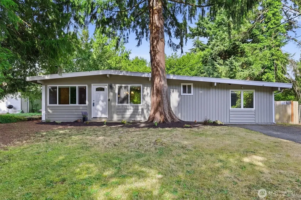 30449 2nd Avenue S Federal Way WA 98003