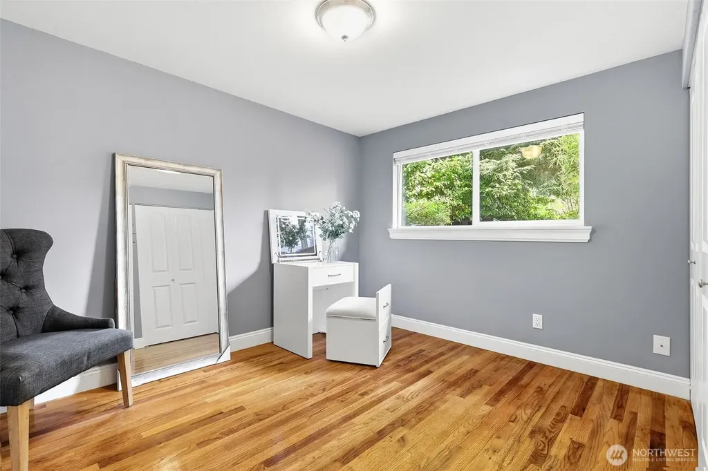 30449 2nd Avenue S Federal Way WA 98003