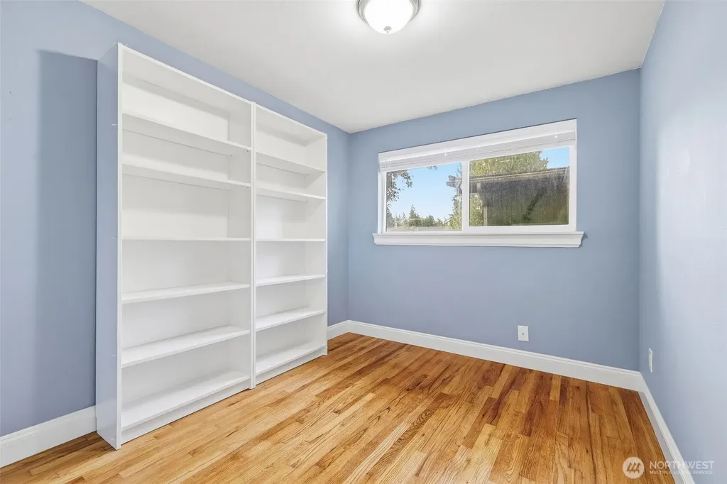 30449 2nd Avenue S Federal Way WA 98003