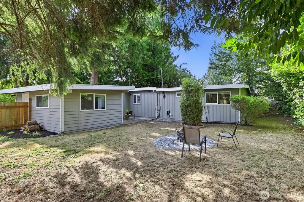 30449 2nd Avenue S Federal Way WA 98003