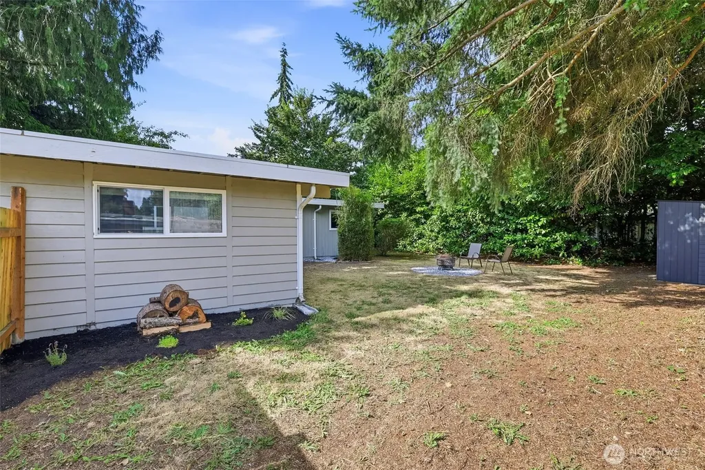 30449 2nd Avenue S Federal Way WA 98003