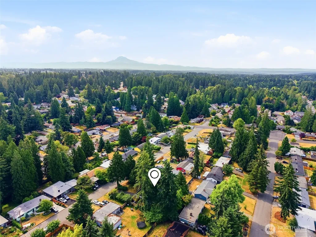 30449 2nd Avenue S Federal Way WA 98003