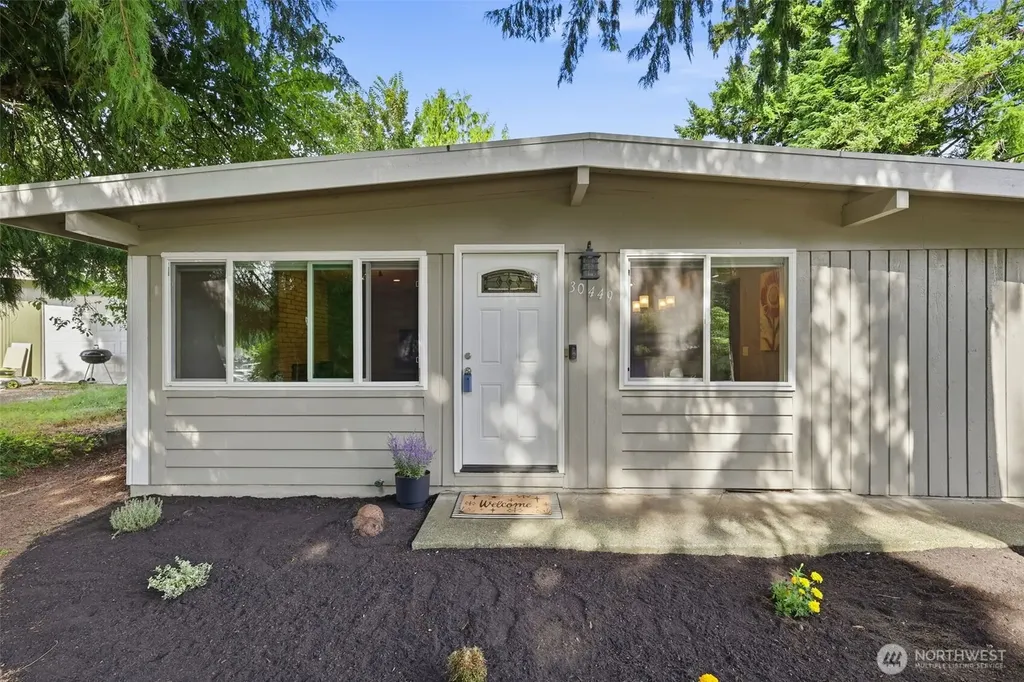 30449 2nd Avenue S Federal Way WA 98003