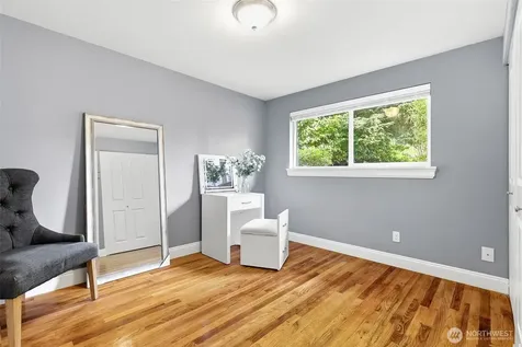 30449 2nd Avenue S Federal Way WA 98003