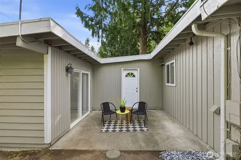 30449 2nd Avenue S Federal Way WA 98003