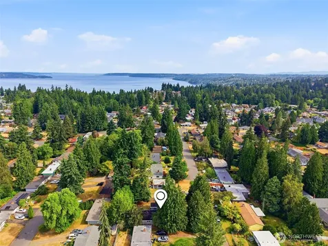 30449 2nd Avenue S Federal Way WA 98003