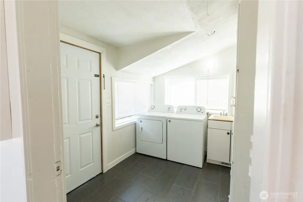 1036 110th Street S Tacoma WA 98444