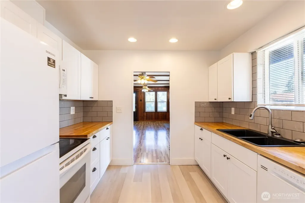 1036 110th Street S Tacoma WA 98444
