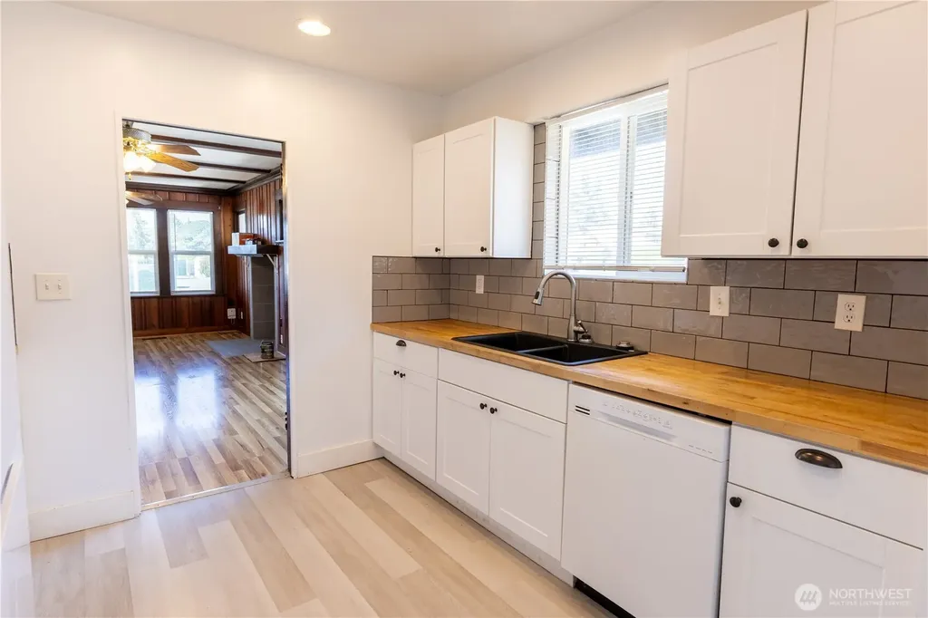 1036 110th Street S Tacoma WA 98444