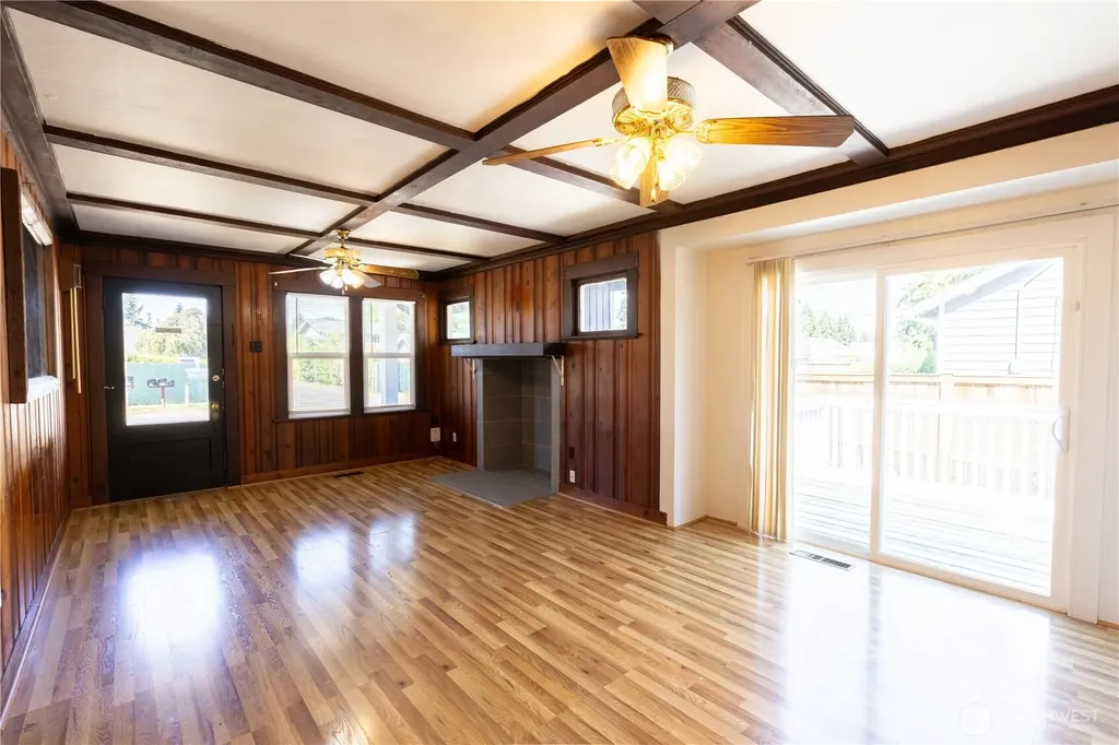 1036 110th Street S Tacoma WA 98444