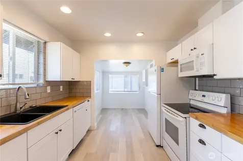 1036 110th Street S Tacoma WA 98444