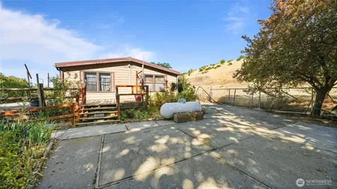 14753 Cottonwood Canyon Road Yakima WA 98908
