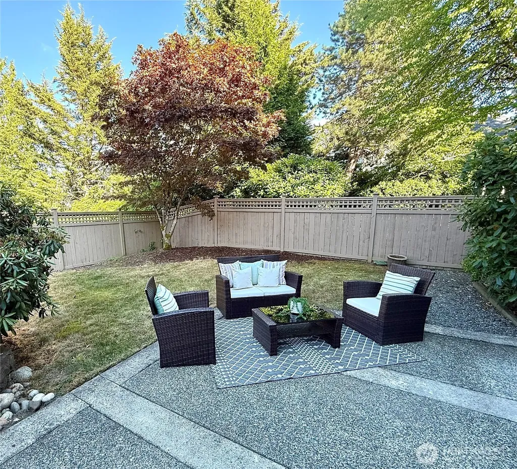 2698 230th Avenue SE Sammamish WA 98075