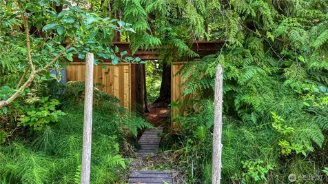 256 Windsor Drive Point Roberts WA 98281