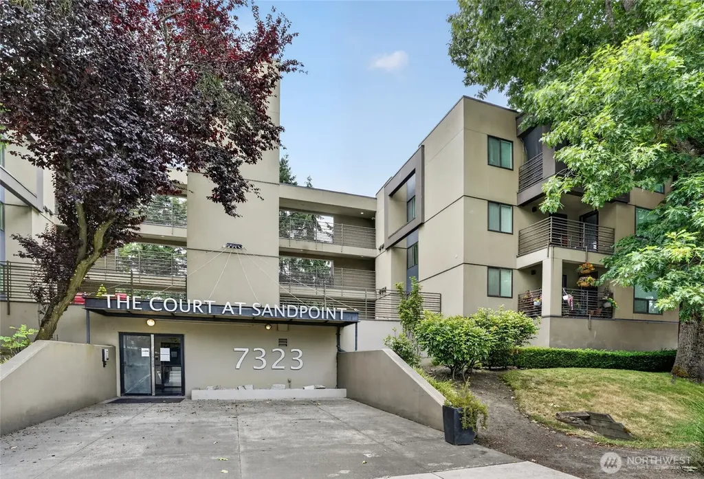 7323 NE Sand Point Way Seattle WA 98115