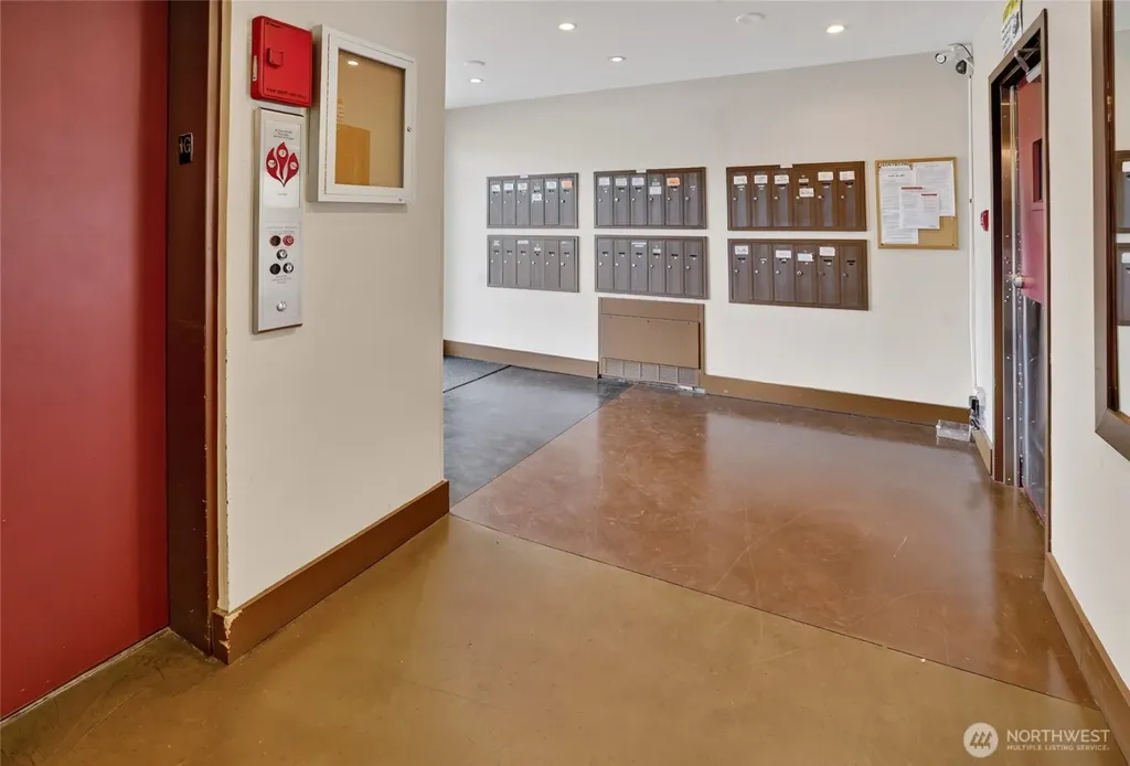 7323 NE Sand Point Way Seattle WA 98115