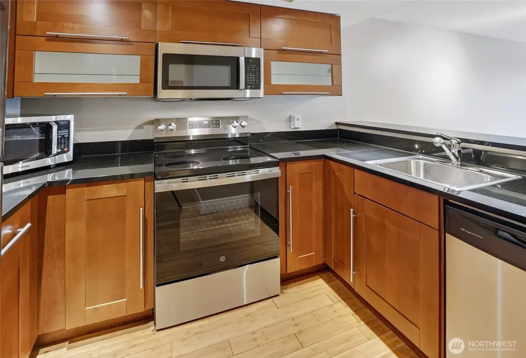 7323 NE Sand Point Way Seattle WA 98115