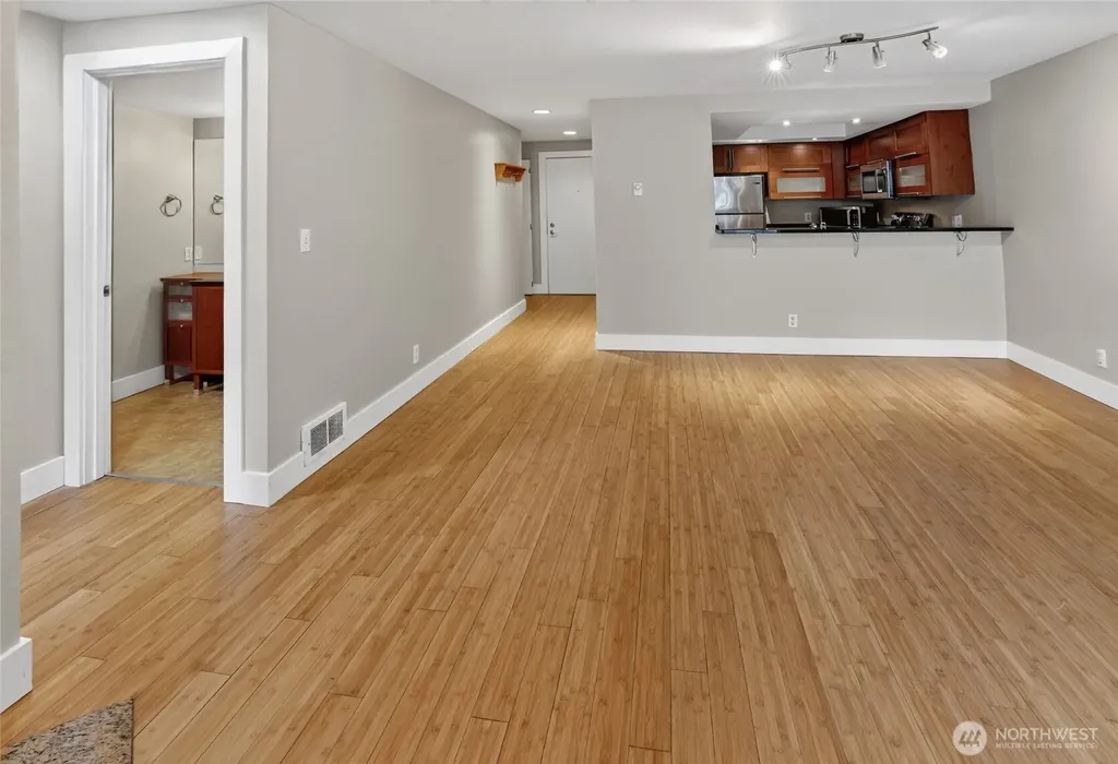 7323 NE Sand Point Way Seattle WA 98115