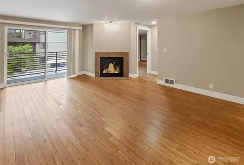 7323 NE Sand Point Way Seattle WA 98115