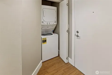 7323 NE Sand Point Way Seattle WA 98115