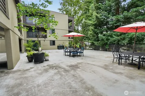 7323 NE Sand Point Way Seattle WA 98115