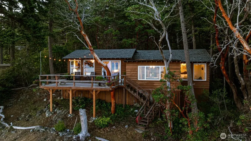 11502 N Del Mar Drive Anacortes WA 98221