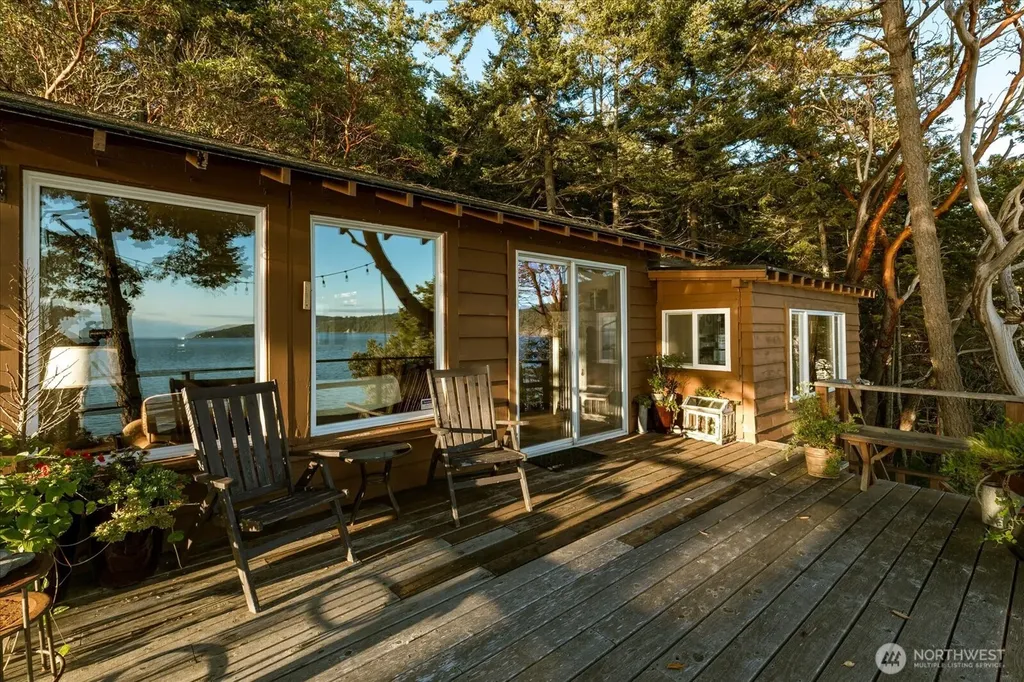 11502 N Del Mar Drive Anacortes WA 98221