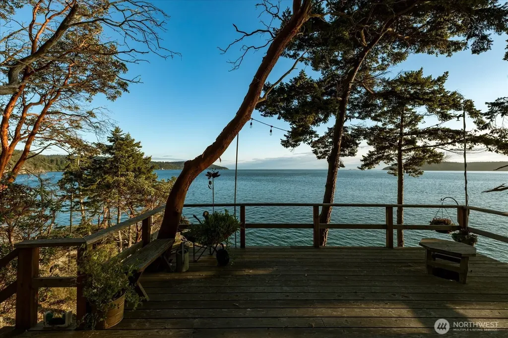 11502 N Del Mar Drive Anacortes WA 98221