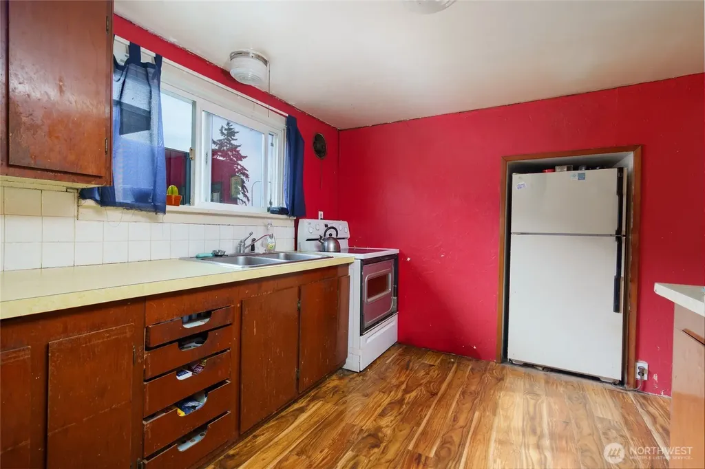 616 37th Street Anacortes WA 98221