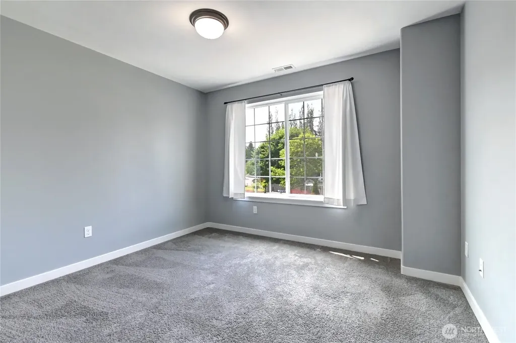 1129 117th Drive SE Lake Stevens WA 98258