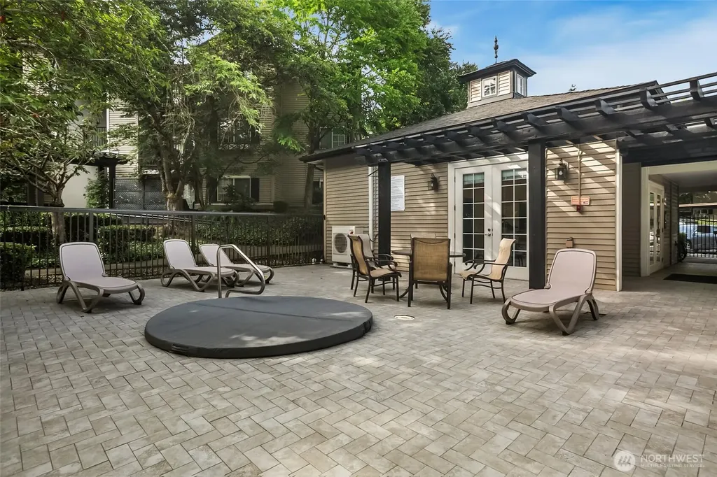 221 9th Street Kirkland WA 98033