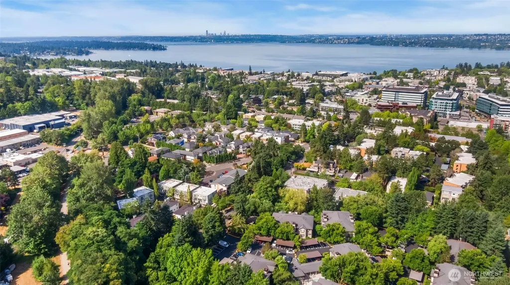 221 9th Street Kirkland WA 98033